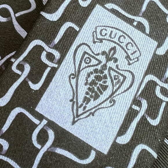 GUCCI vintage black purple Classic Luxury tie 60 inch log - Picture 3 of 11
